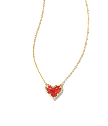 Ari Heart Pendant Necklace